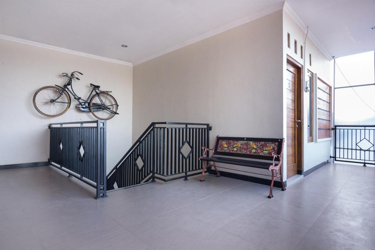 Al Abror Homestay Mandala Krida Mitra Reddoorz Yogyakarta Exterior photo