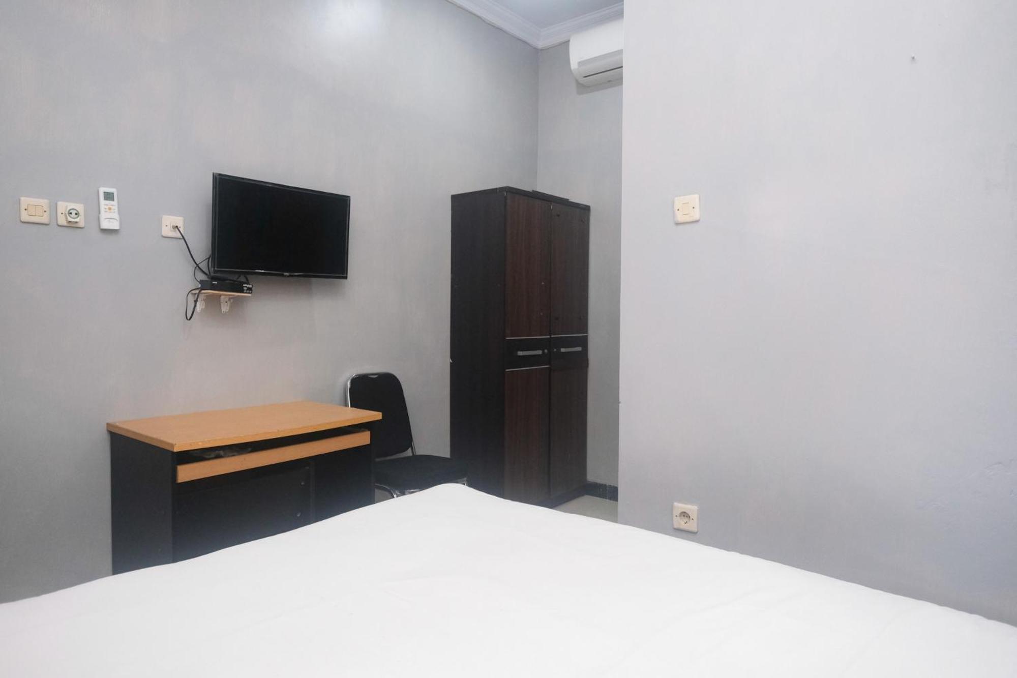 Al Abror Homestay Mandala Krida Mitra Reddoorz Yogyakarta Exterior photo