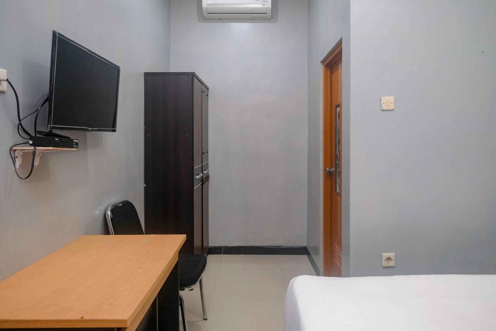 Al Abror Homestay Mandala Krida Mitra Reddoorz Yogyakarta Exterior photo