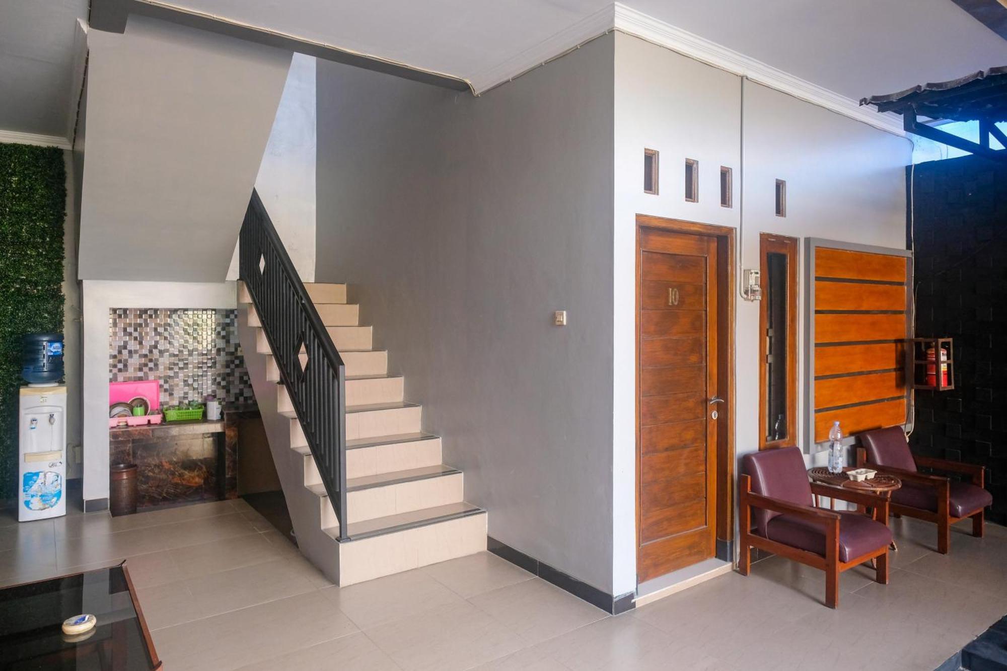 Al Abror Homestay Mandala Krida Mitra Reddoorz Yogyakarta Exterior photo