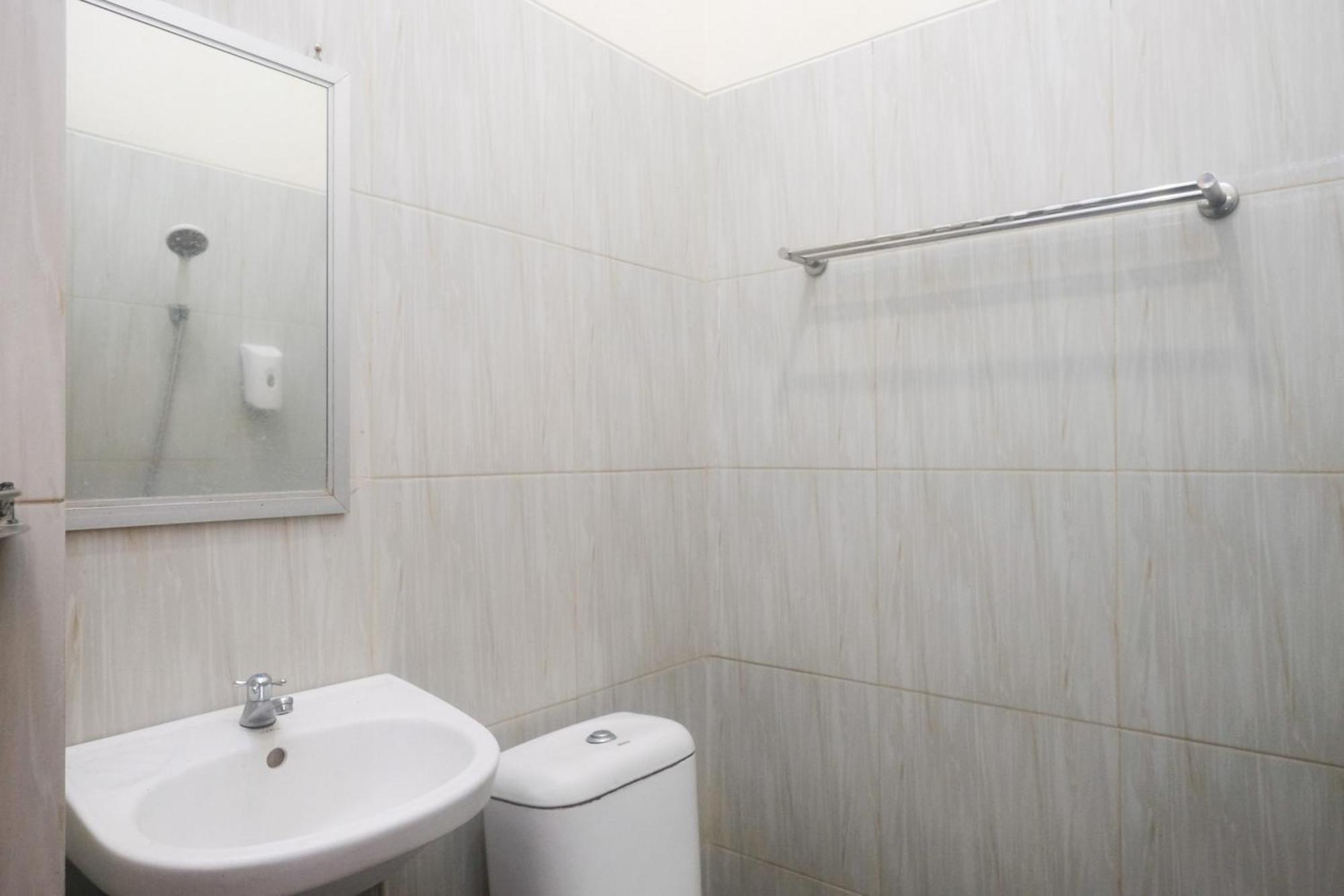 Al Abror Homestay Mandala Krida Mitra Reddoorz Yogyakarta Exterior photo